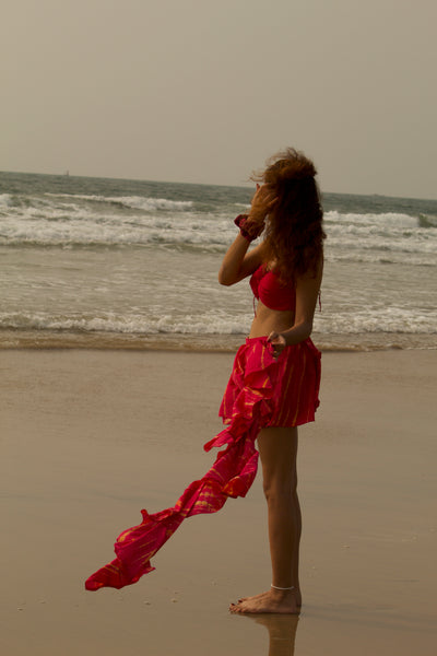 Desi Y2K aesthetic pink Tie-dye wrap skirt dupatta set with padded bralette top